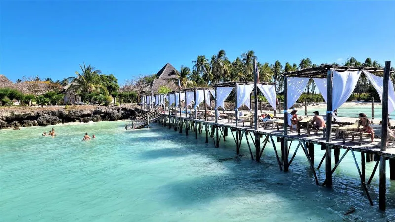 reef & beach resort walkway