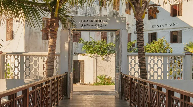 walk in gate at beach house zanzibar